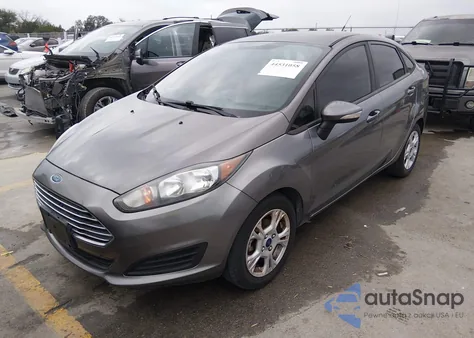 2014 Ford Fiesta Se z USA, uszkodzony, nr VIN 3FADP4BJ7EM148392